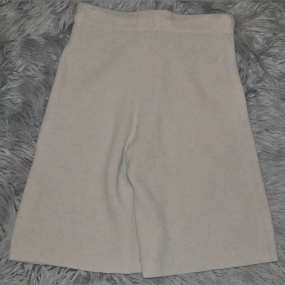 CALME By Johnny Was 100% Cashmere Bermuda Shorts S $228 - Picture 2 of 4